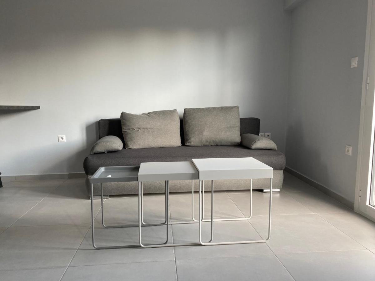 Cosy 2 Minutes Walking From The Apartment